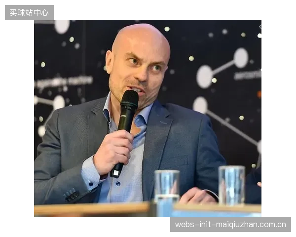 心理专家将在团队中扮演重要角色，帮助球员维持竞技状态。